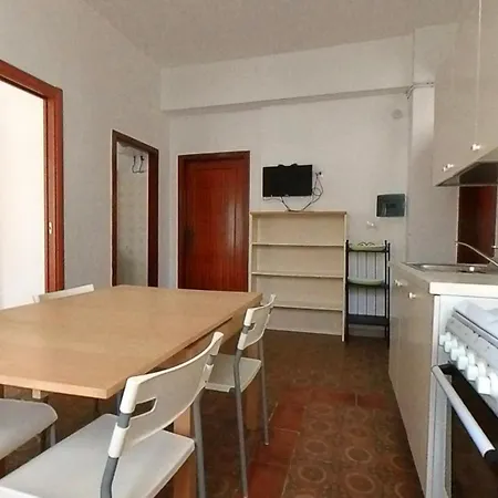 M019 Marcelli, Trilocale Con Giardino Daire *